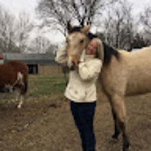 Meet your Posher, Dee dee